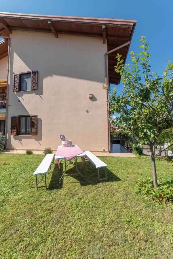 La Feriolina - Appartamento Al Lago Con Giardino Privato Baveno Exterior photo